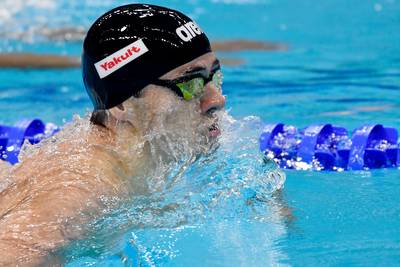 Kamminga zwemt nationaal record op 200 meter schoolslag, niet naar finale