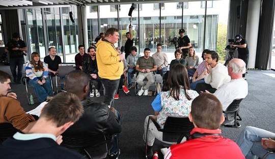 Matteo Simoni leek oprecht verbaasd dat er achter autisme zowaar een messcherpe geest kon schuilgaan