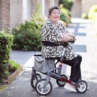 Riekie (72): ‘Ik heb elke dag weer een praatje’