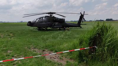 Apache maakt voorzorgslanding in buitengebied van gemeente Altena