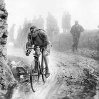 Na de Tour van 1926 was het gedaan met etappes van meer dan 400 kilometer