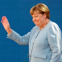 Merkel waarschuwt na historische verkiezingszege AfD: ‘Zonder democratie is er geen vrijheid’