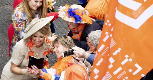 Stuur jouw selfie met de koning(in)! | Koningsdag 2019 - De Stentor