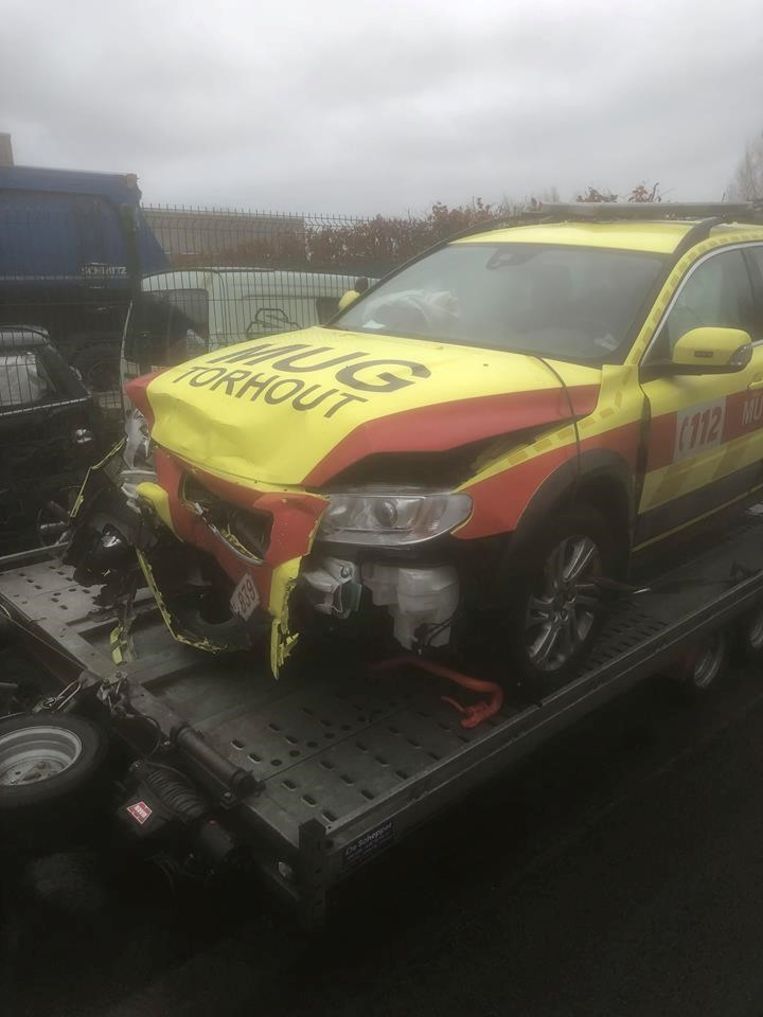 Het MUG-voertuig raakte zwaar beschadigd.