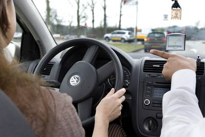 Grote onrust rondom rijschool: duizenden leerlingen woest, eigenaar 'ondergedoken na bedreiging’