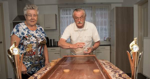 Biezenmortels echtpaar viert twee Nederlandse sjoeltitels