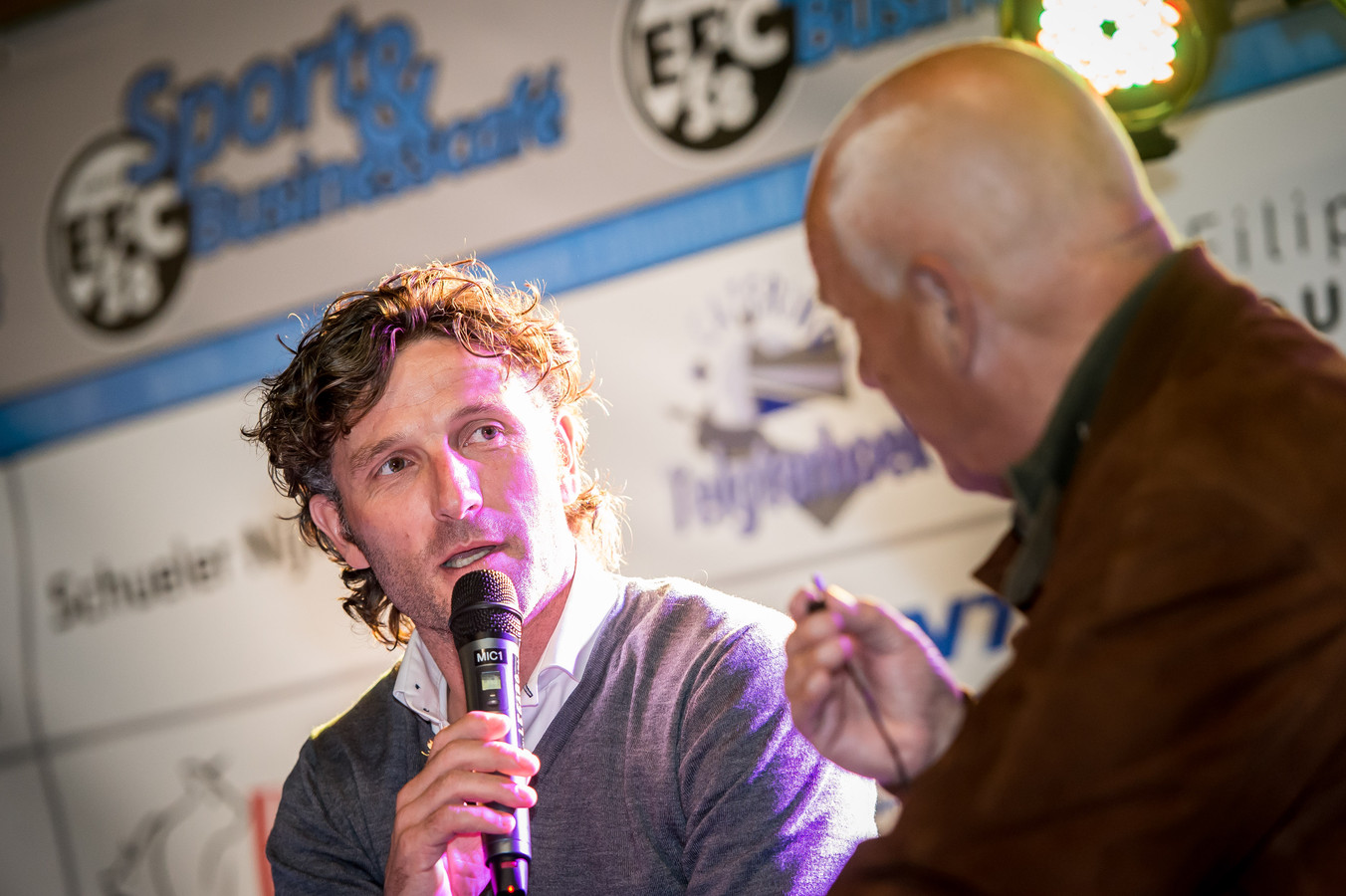 Ronald Waterreus ziet dit seizoen wel perspectief voor PSV ‘Ze staan