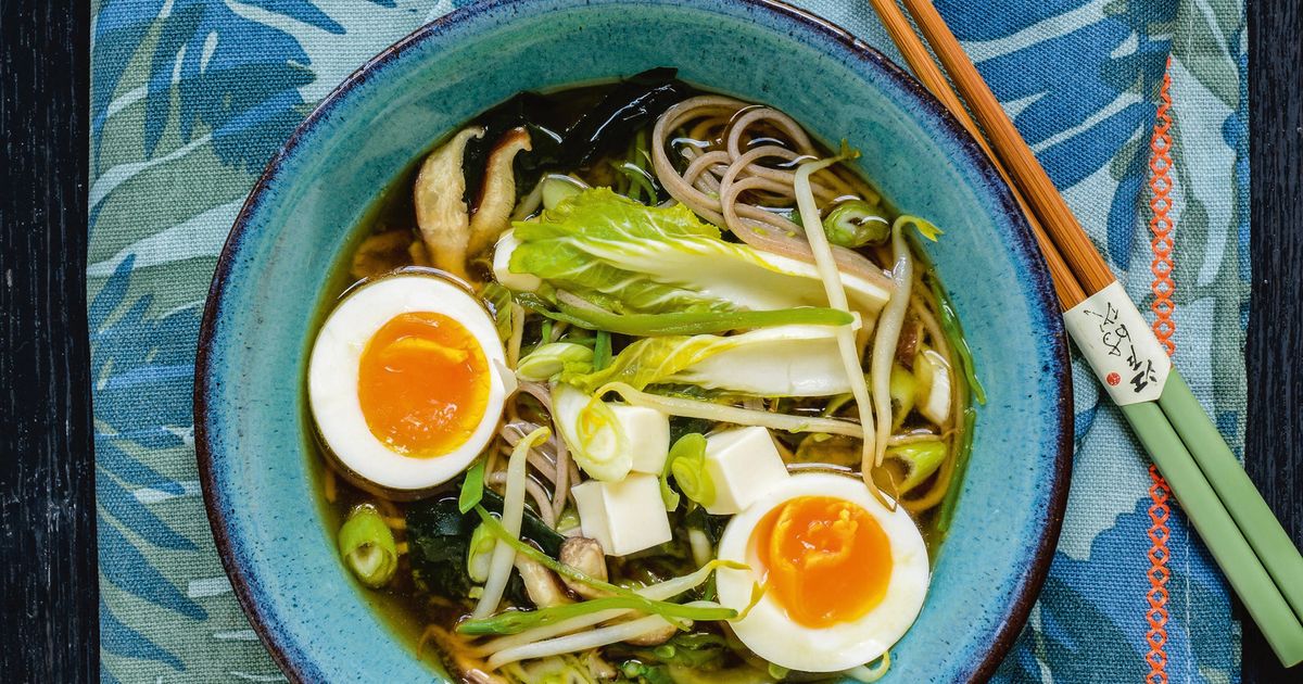 Veggie noedelsoep van Jeroen Meus Nina kookt Nina HLN