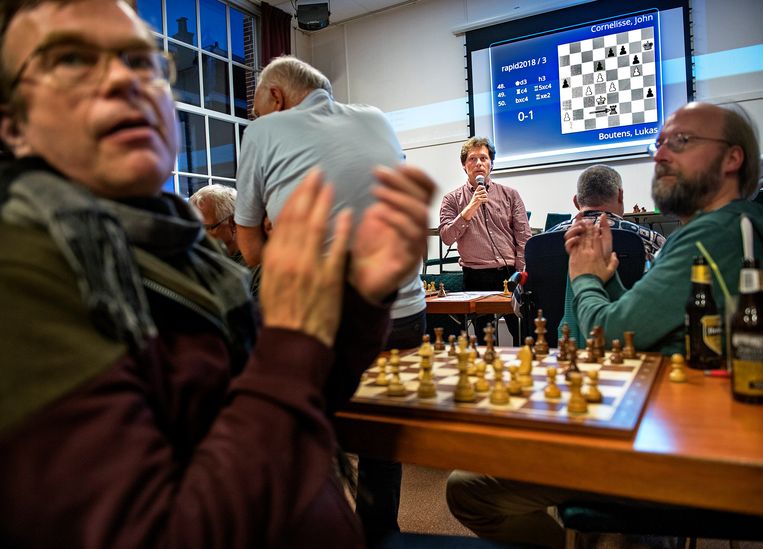 De sportdienaar, uit liefde voor actie en beweging