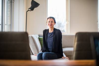 Edita mag met kerst bij onbekenden aanschuiven: ‘Toegeven dat je eenzaam bent is niet zwak’