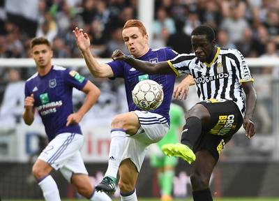 Anderlecht onderuit bij Charleroi