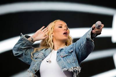 Iggy Azalea rapt door als zangeres epileptische aanval krijgt