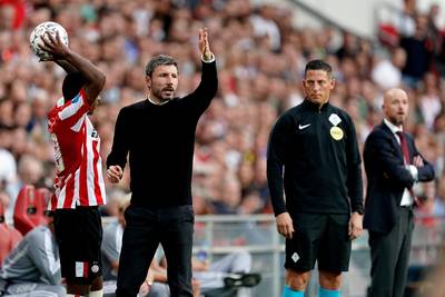 Van Bommel tevreden met remise: ‘Mooi hoe we terugkomen’