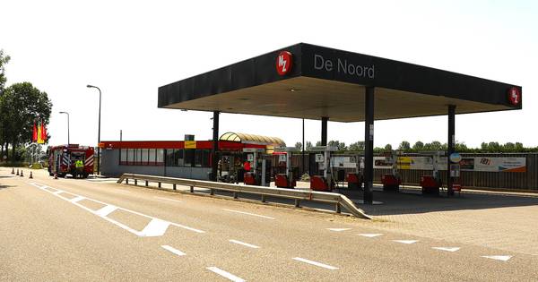Gaslek bij tankstation in Megen, N329 korte tijd afgesloten - BD.nl