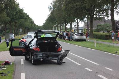 Gewonde bij kettingbotsing met 4 auto's in Etten